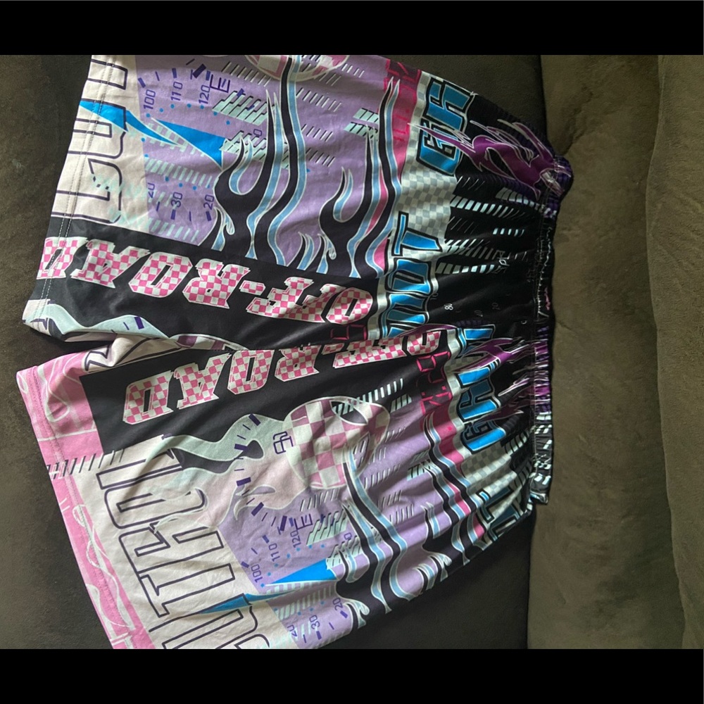 Graphic shorts